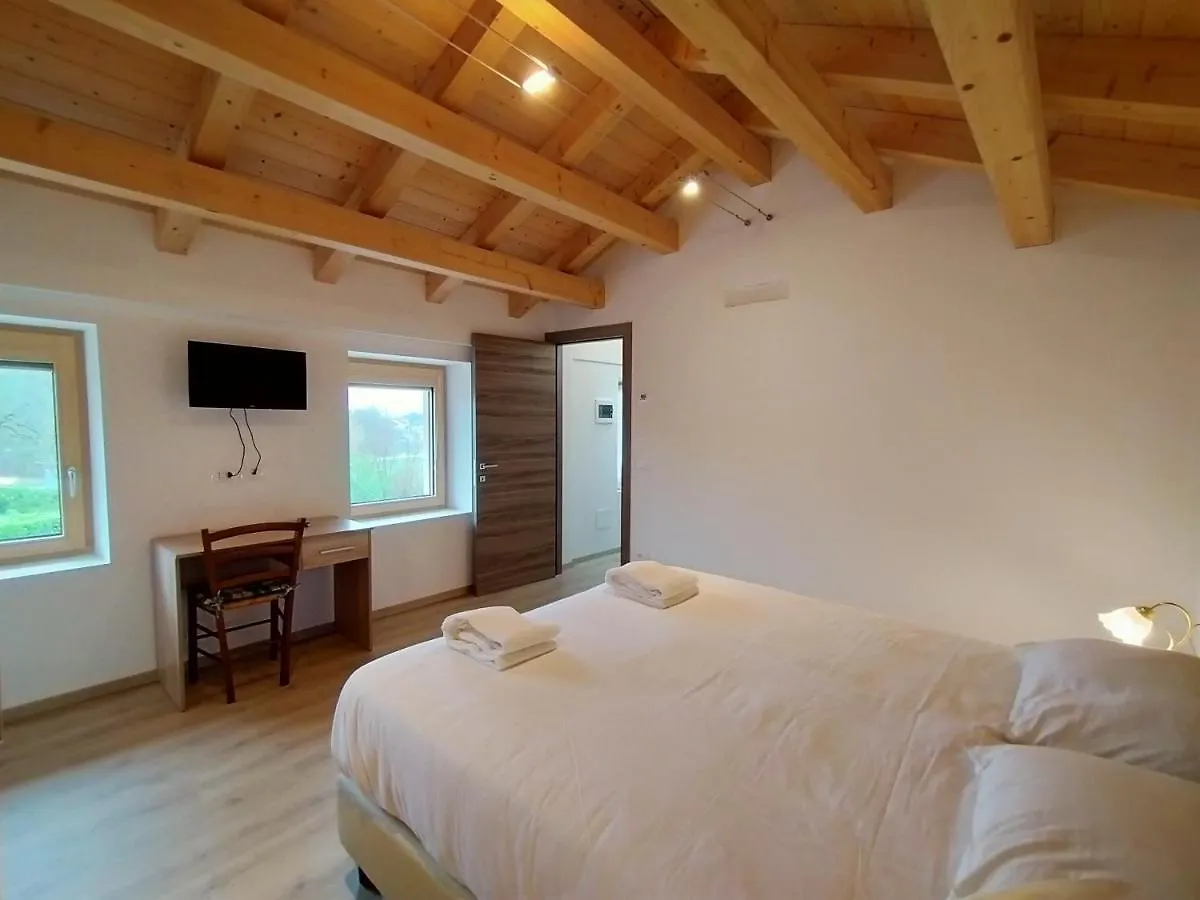 Bed & Breakfast Antico Melo B&B Vignole Italy